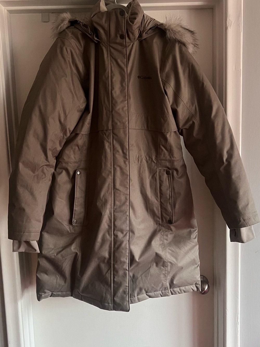 Women’s XL Columbia Omni-Tech Omni-Heat Faux Fur Parka Jacket Grey - Picture 7 of 9